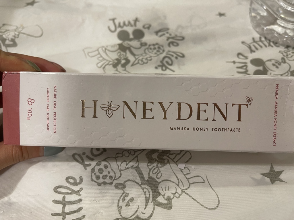 HoneyDent ยาสีฟันสูตรน้ำผึ้งมานูก้า รีวิว