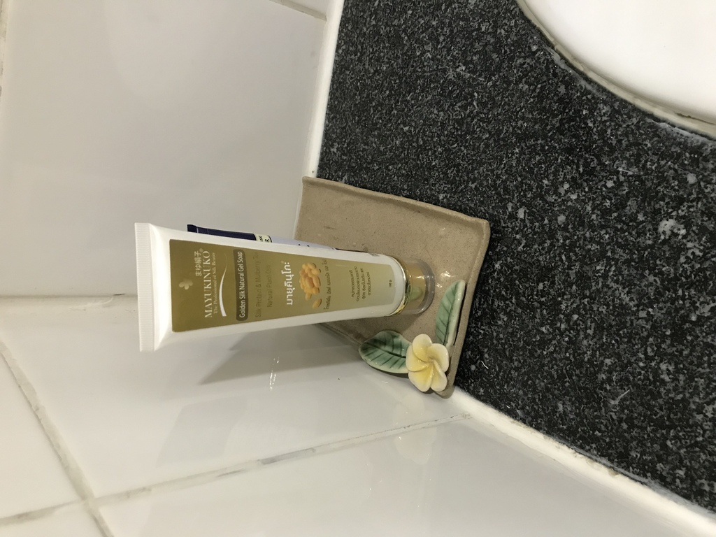 MAYUKINUKO Golden Silk Natural Gel Soap เจลล้างหน้ารังไหม รีวิว